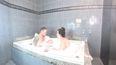 Slutty Amateur Cuckold Wife Humiliates Hotwife At Motel While Getting Fucked By Huge Cock