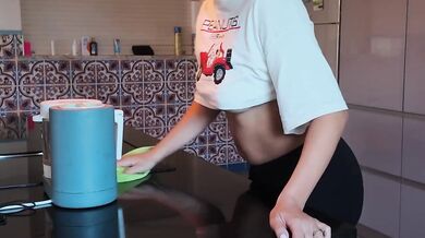Verified Amateur Curvy Milf With Big Tits Destroyed In Kitchen Kitchen Cumshot