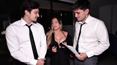 Colombian Latina Interview Ends in Wild Double Penetration and Double Cum Gushing