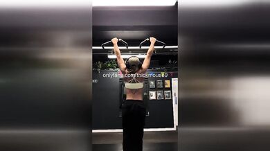 Innocent Gym Thot Stretching Accidental Pussy Flash Viral Livestream Fails