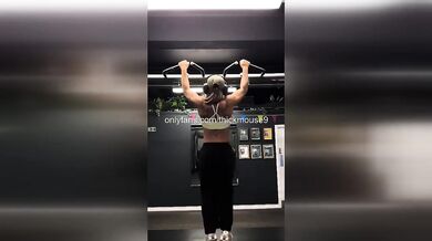 Innocent Gym Thot Stretching Accidental Pussy Flash Viral Livestream Fails