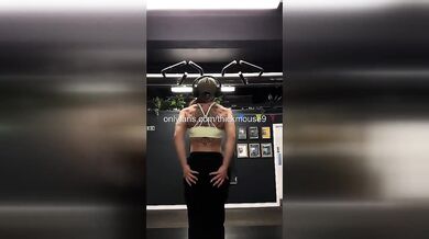 Innocent Gym Thot Stretching Accidental Pussy Flash Viral Livestream Fails