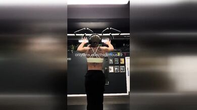 Innocent Gym Thot Stretching Accidental Pussy Flash Viral Livestream Fails