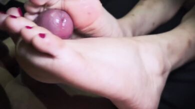 Destroyed by Red Nails MILF Footjob Gushing Cum on Soles