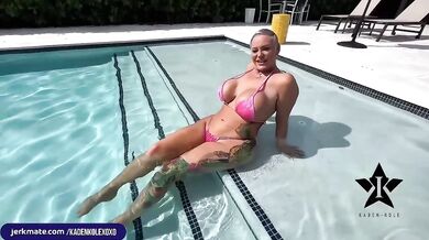 Sneaky Neighbor Takes a Dip with Big Tits and Big Ass Milf