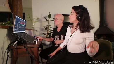 Teacher Wants Petite Brunette With Sexy Legs On Top Cumming Hard To Techno