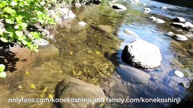 Topless Nature Walk Destroyed Gushing Public Milf Amateur