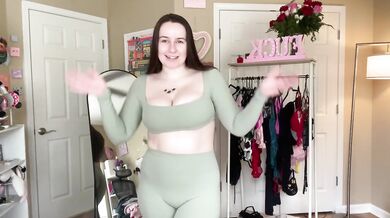 Gym Girl Try On Haul Destroyed By Tight Slutty Sets Big Natural Tits