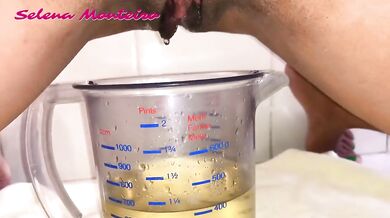 Bulging Bladder Explodes During Multiple Orgasms With Pee Desperation