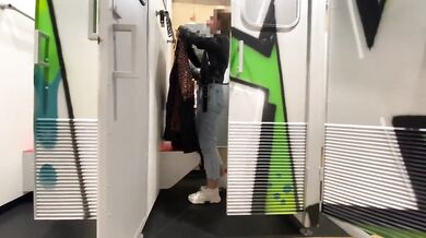 Amateur teen couple destroyed a public blowjob cum mouth gushing in the locker room dressing room