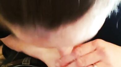 Sloppy Deepthroat Face Fuck Throat Bulge Gushing Spit Blowjob MILF Big Dick