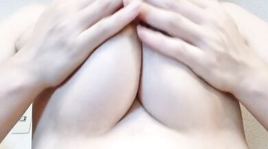 Busty Japanese Amateur Titfuck Close Up Gushing Choked Orgasm