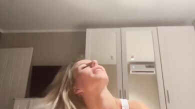 Big Tits Blonde Amateur Blowjob Gushing Deepthroat Ride