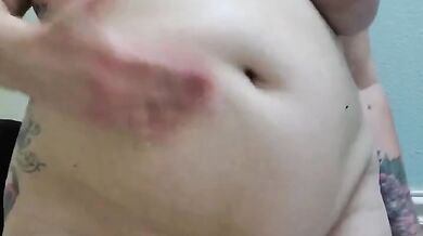 Cummy Tummy Belly Play With Button Fingering And Jiggly Belly Slapping