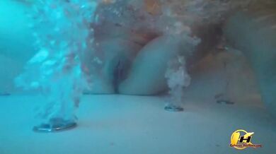 Czech Busty Blonde Milf Masturbates Underwater Jacuzzi With Bouncing Big Natural Tits
