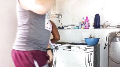 Morena Ebony Blowjob Wet Camiseta En El Jardin Con Chupando Tetas Garganta Profunda y Cornudo Español
