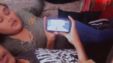 My Best Friend Destroyed Me With Deep Rich Blowjobs While I Play Free Fire On My Cellphone