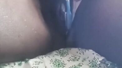 Scratching My Horny Itchy Stinking Pussy With My Toothbrush
