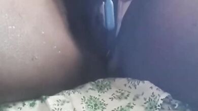 Scratching My Horny Itchy Stinking Pussy With My Toothbrush