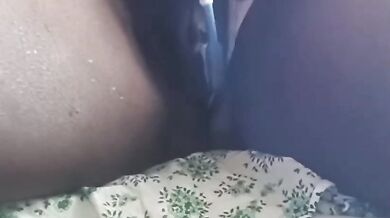 Scratching My Horny Itchy Stinking Pussy With My Toothbrush