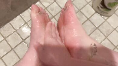 Sugar Dandy Destroyed My Dirty Feet in Public Shower with Soapy Gushing