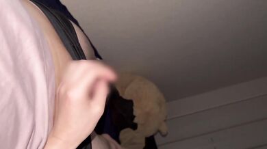 Japanese Wife Amateur Morning Handjob Destroyed Bedroom