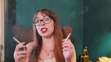 Brunette Glasses Smoking Milf Destroyed By Multiple Cigarettes Amateur
