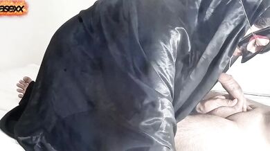 Ilove getting fucked in the pussy and ass while wearing a hjiab