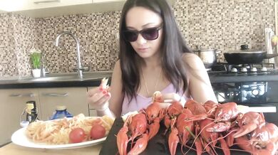 Mukbang and Answering your questions HD Pornstar