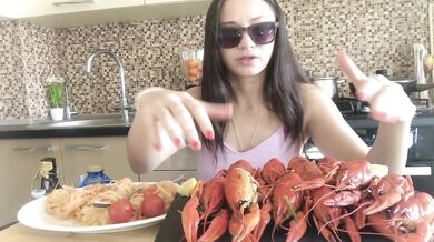 Mukbang and Answering your questions HD Pornstar