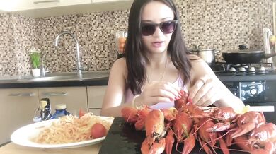 Mukbang and Answering your questions HD Pornstar