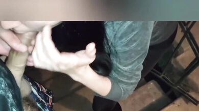 Risky Public Blowjob Double Sloppy Gushing Treason Friend Leggings Leak Entrance