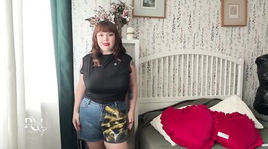 Busty Plus Size Petite Model Destroyed By HD Pornstar Choking Gushing