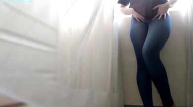 Big Booty in Skinny Jeans Rubbing Moaning Dripping Creampie Orgasm