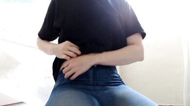 Big Booty in Skinny Jeans Rubbing Moaning Dripping Creampie Orgasm