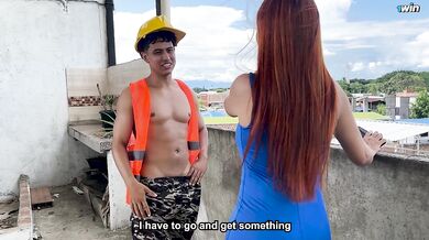 I seduce the maintenance boy angelcruzxx and he fucks me when my husband is not at home