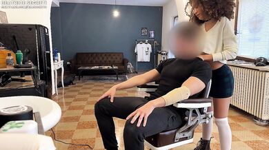 HE CUMS IN THE THROAT BY THE BARBERSHOP, I jumped on his cock