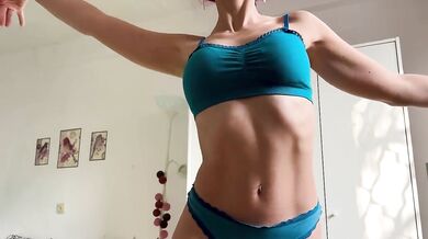 Nude Morning Exercises To Make You Crazy With Desire