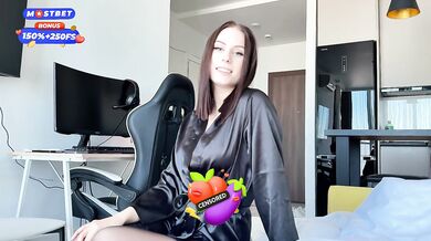 Fucking my best friend's girlfriend with creampie