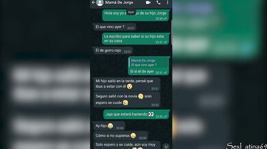 La my best friend's horny mom invites me to fuck on WhatsApp