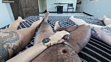 My best friend's unfaithful girlfriend starts to fuck and I let her give her a creampie