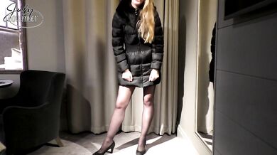 Seduced by your girlfriend's best friend - JOI