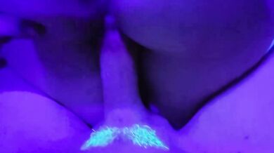 Glowing Blacklight Bush Gets Destroyed by Dildo Before Pussy Slide on Big Dick with Cum Spray