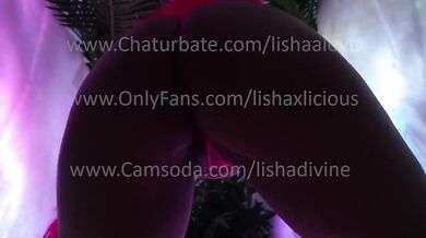LishaXLicious Sloppy Bounce With Spit Spit On Dick Titfuck