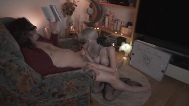 Blonde Alt Girl Hysterical Reading Cumshot Destroyed Amateur Blowjob Verified Couples