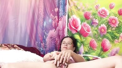 Exclusive HD Babe Babysitter College Verified Amateur Big Ass Solo Female Horny Bed Show Gushing Choked Destroyed