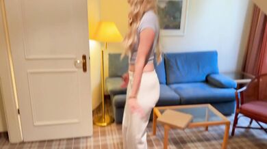 Innocent Pizza Delivery Girl Fucks For Cash In Hotel Room Standing Doggy Cowgirl Missionary
