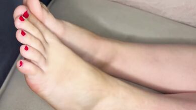 Foot Rub Turns Into Foot Job and 69 With Dirty Talking Cum Inside