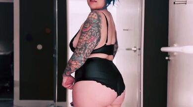 Curvy British MILF Tries On Sexy SHEIN Lingerie | Tattooed & Busty PART ONE