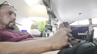 Thick BBW Luver Delivers A Tight Handjob Deep Inside Solo Close Up Fantasy
